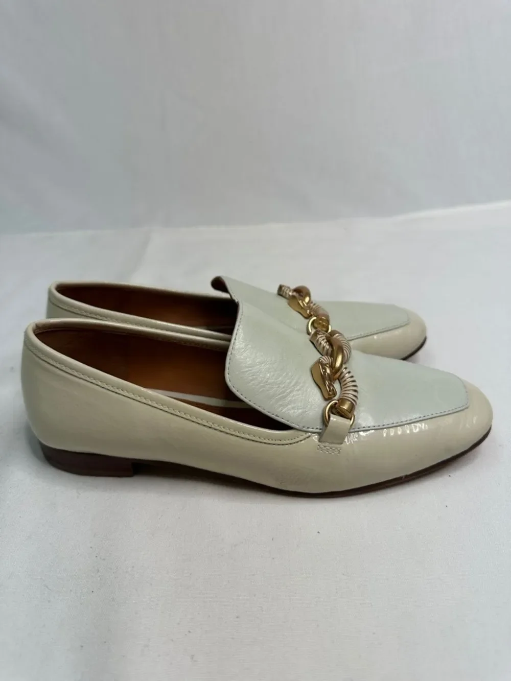 Tory Burch Cream Leather Loafers with Gold Chain Link